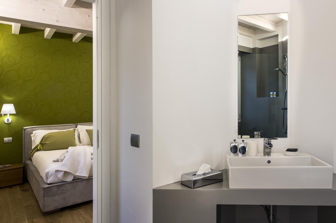 Esine Manzoni 124 Bed&Relax Bed & Breakfast エクステリア 写真