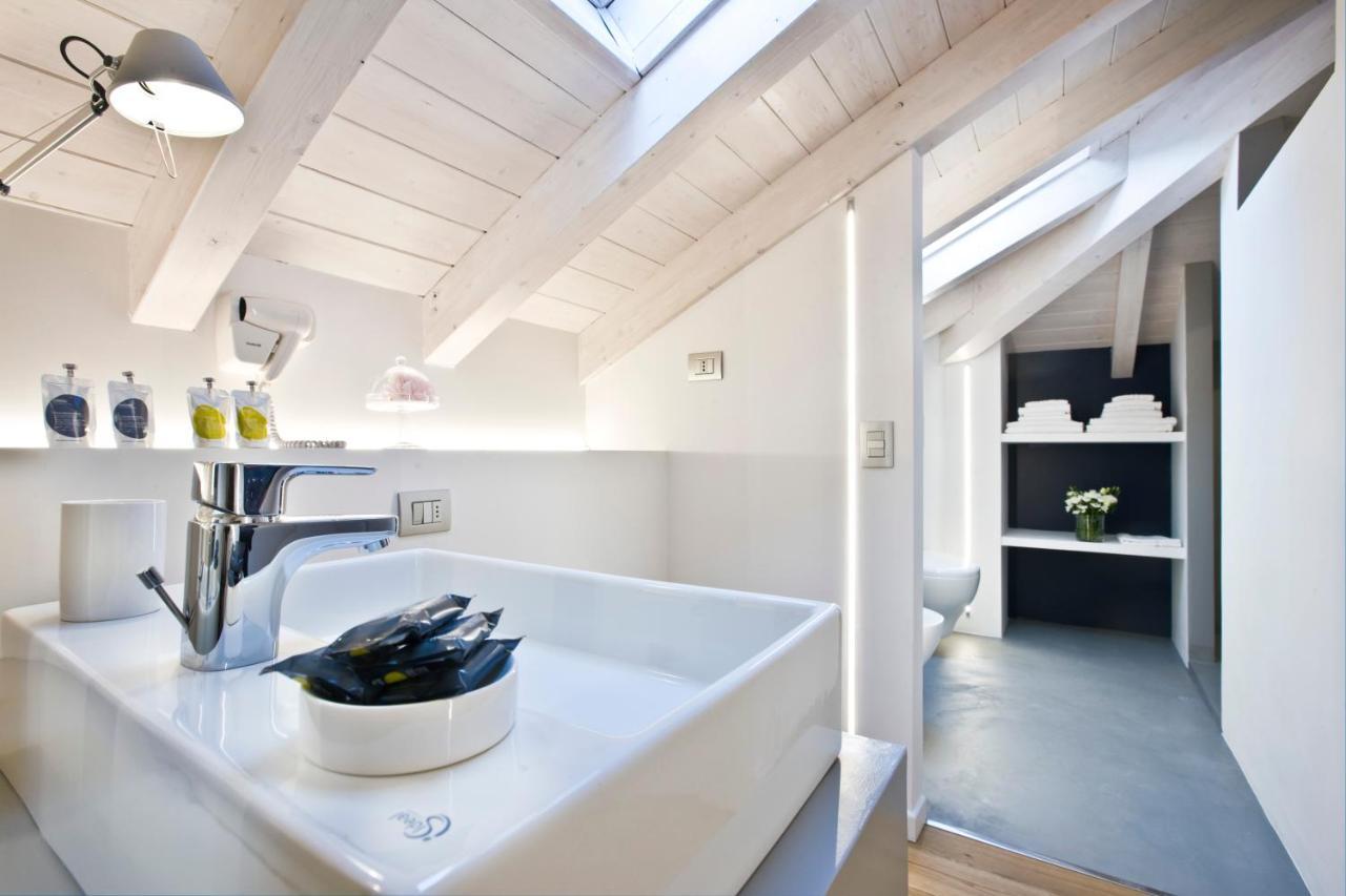 Esine Manzoni 124 Bed&Relax Bed & Breakfast エクステリア 写真