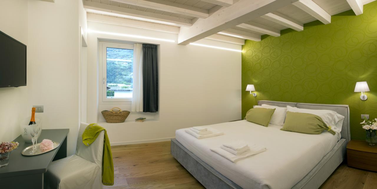 Esine Manzoni 124 Bed&Relax Bed & Breakfast エクステリア 写真