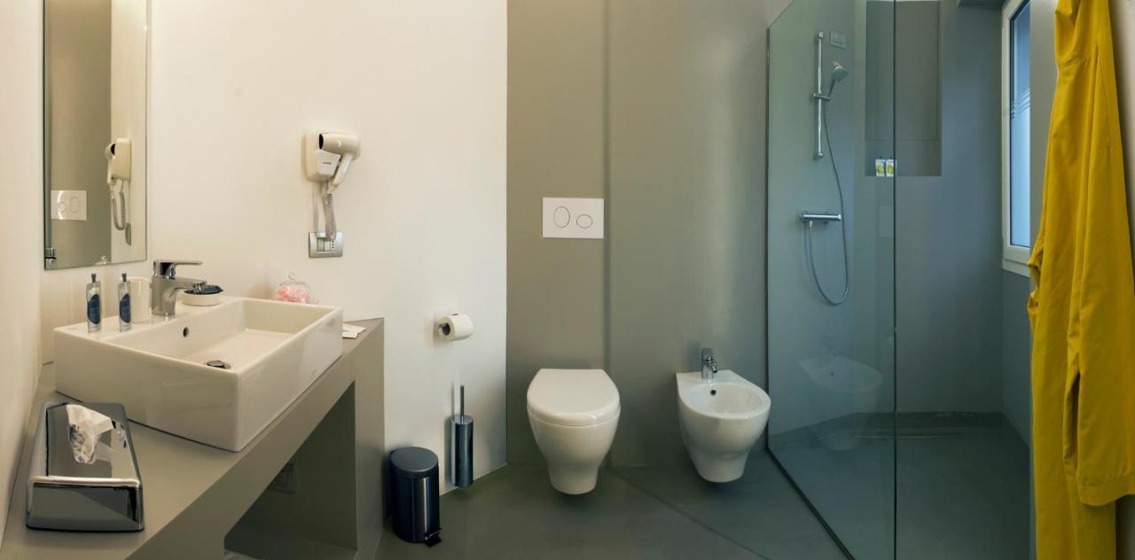 Esine Manzoni 124 Bed&Relax Bed & Breakfast エクステリア 写真